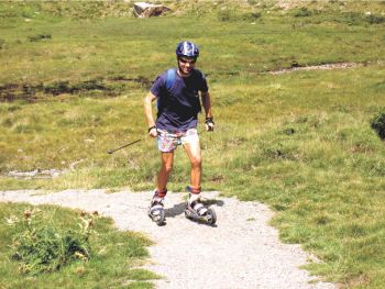 Otto Eder 'off-road, up-hill' in de bergen